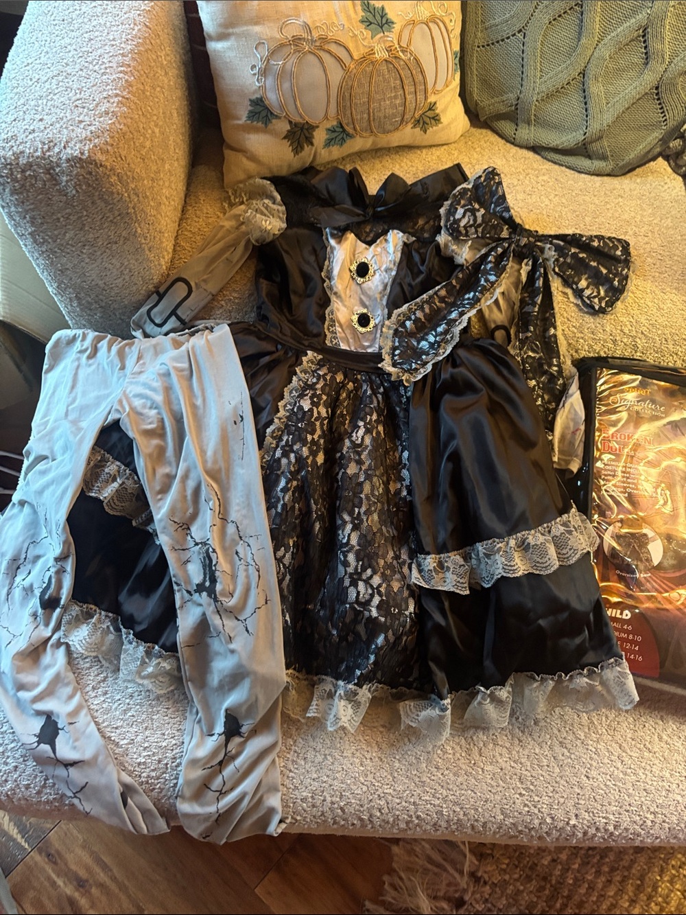 Spirit Signature Broken Doll Costume - Black & Cream